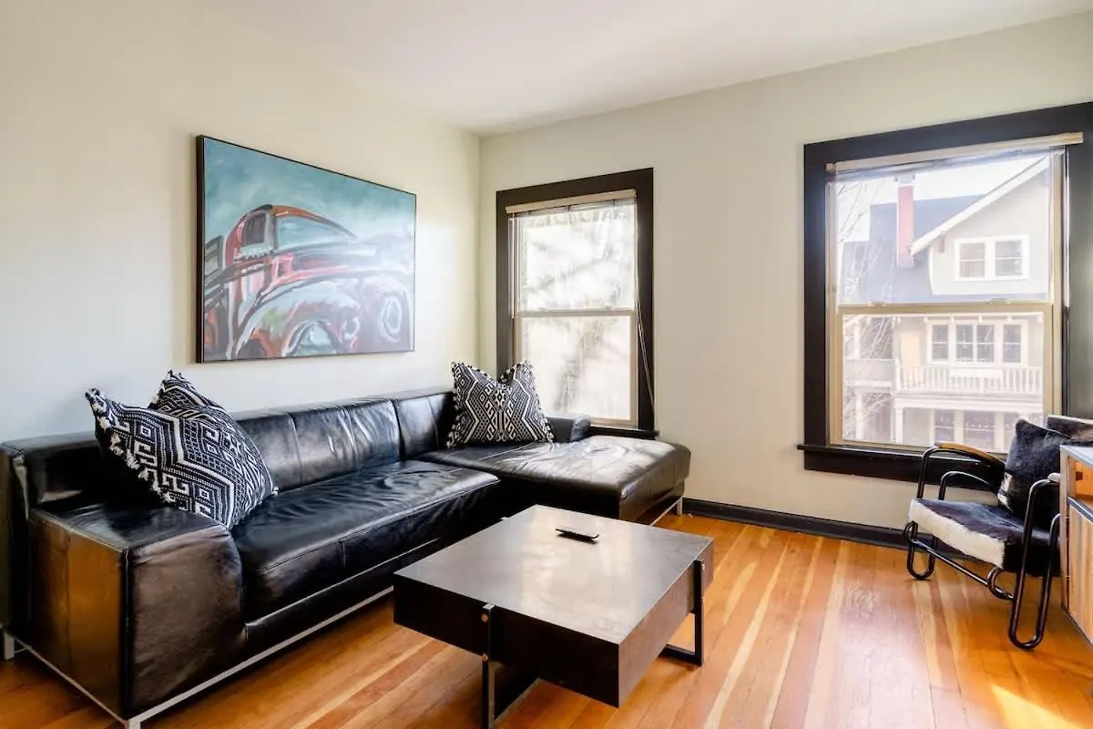 Stay Portland - Portland Classic - Walk To Local Coffee & Food Holiday home